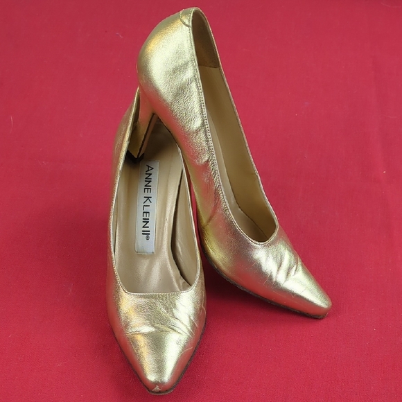 Vintage Anne Klein II  Gold Women's High Heel Pumps - Picture 1 of 16